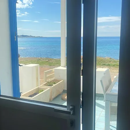 Casa Direttamente Sul Mare * Marina di Mancaversa