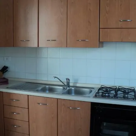 בית נופש Casa Direttamente Sul Mare מרינה די מנקוורסה
