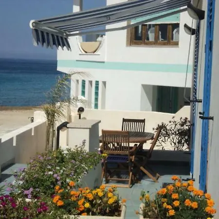 Casa Direttamente Sul Mare בית נופש *