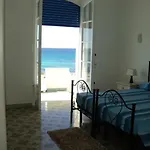 בית נופש Casa Direttamente Sul Mare *