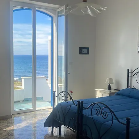 度假居 Casa Direttamente Sul Mare 玛丽娜迪曼卡维萨