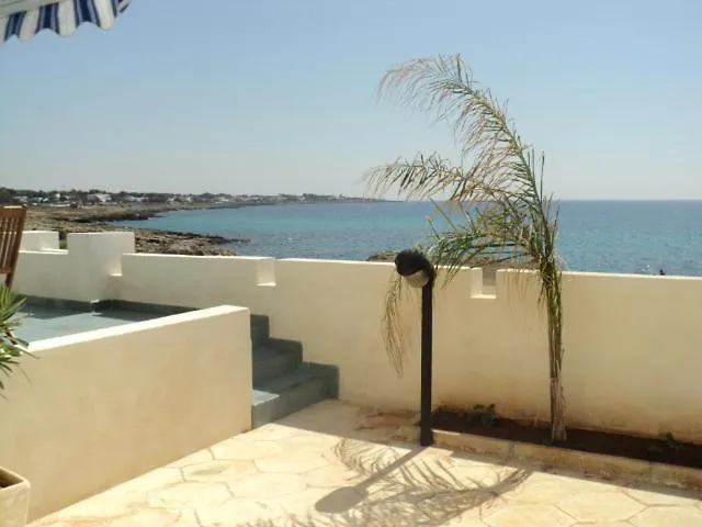 Casa Direttamente Sul Mare Vakantiehuis Marina di Mancaversa